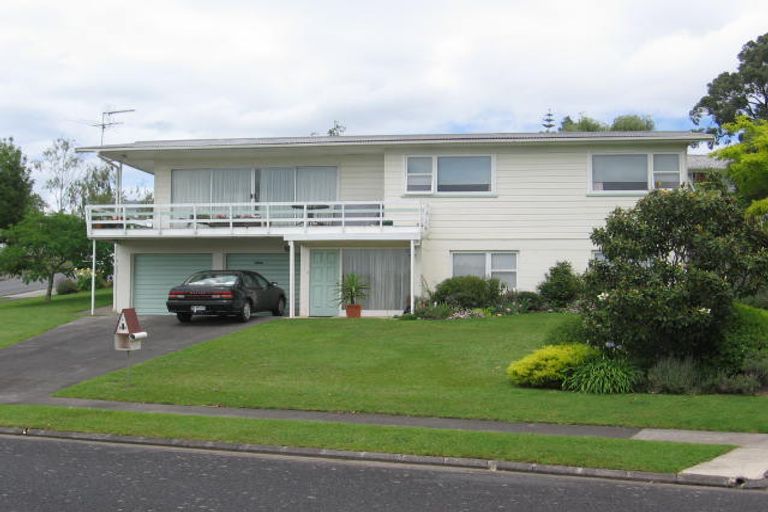 Photo of property in 29 Nevada Avenue, Pakuranga Heights, Auckland, 2010