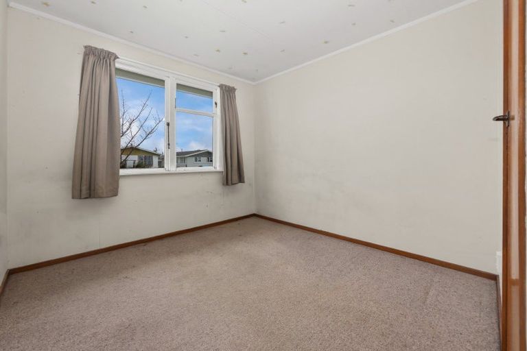 Photo of property in 47 Hinemoa Street, Levin, 5510