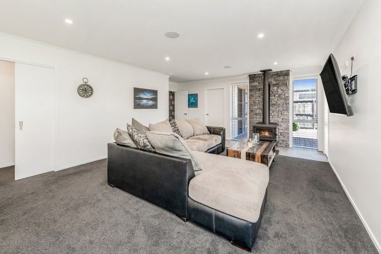 Photo of property in 43 Jean Archie Drive, Rolleston, 7614