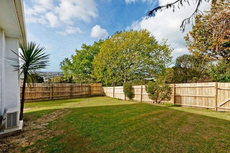 Photo of property in 124 Browns Bay Road, Rothesay Bay, Auckland, 0630