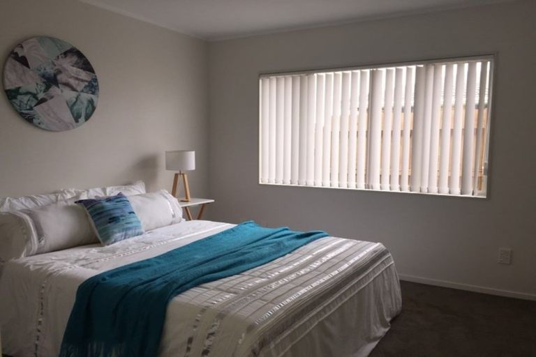 Photo of property in 9 Birchlea Rise, Goodwood Heights, Auckland, 2105