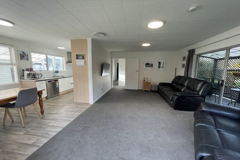 Photo of property in 23 Kowhai Street, Hamilton Lake, Hamilton, 3204