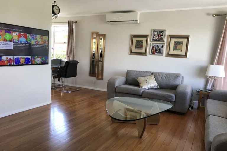Photo of property in 39 Reelick Avenue, Pakuranga Heights, Auckland, 2010