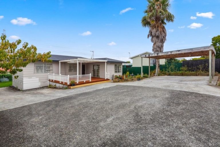 Photo of property in 120 Boundary Road, Clover Park, Auckland, 2019