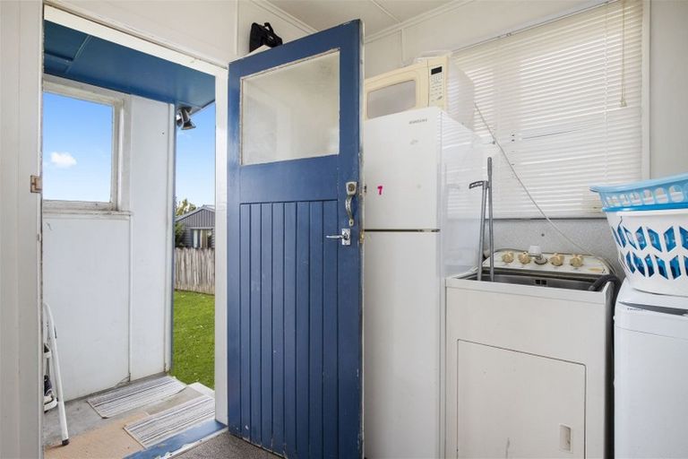 Photo of property in 2/119 Victoria Street West, Onehunga, Auckland, 1061