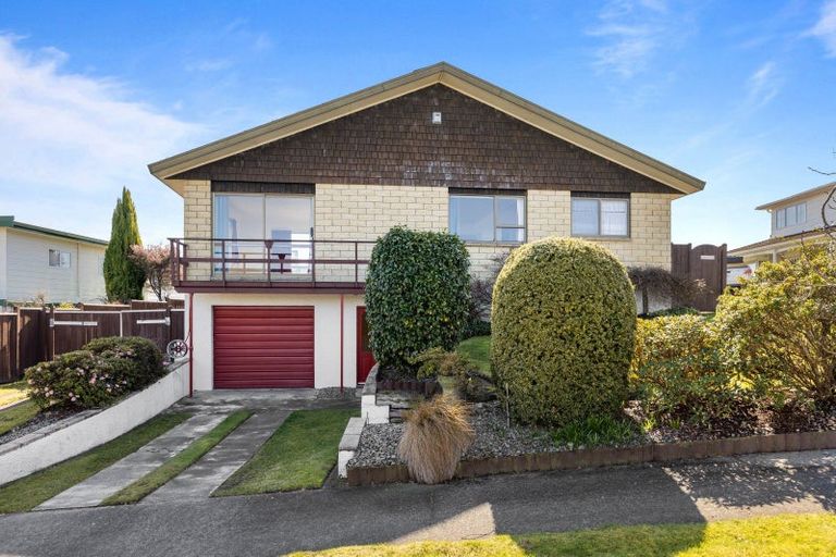 Photo of property in 22 Golders Place, Richmond Heights, Taupo, 3330