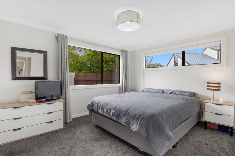 Photo of property in 9 Guernsey Place, Fitzherbert, Palmerston North, 4410