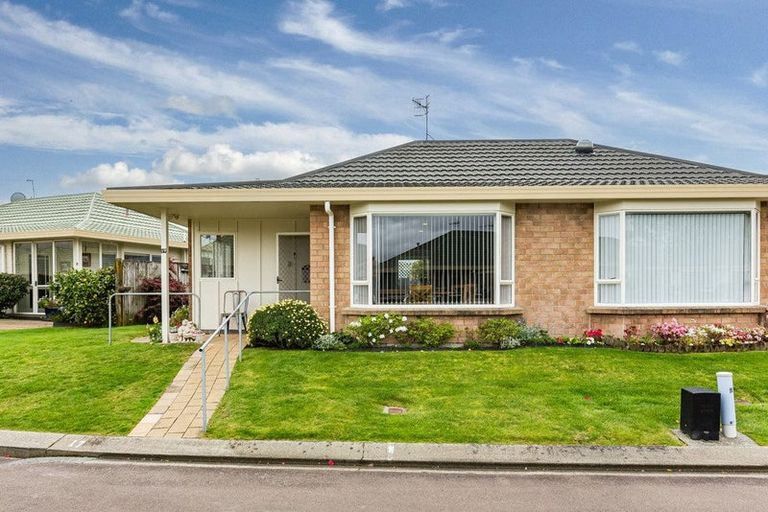 Photo of property in Kowhai Court, 17/17 John Street, Trentham, Upper Hutt, 5018