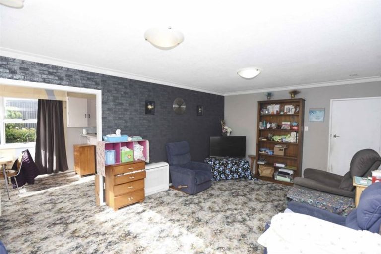 Photo of property in 45 Edinburgh Crescent, Waikiwi, Invercargill, 9810