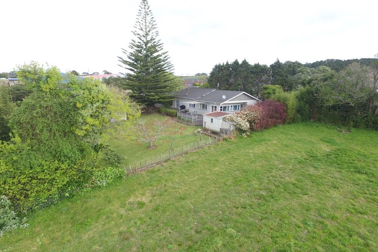 Photo of property in 11 Belgium Road, Pukekohe, 2120