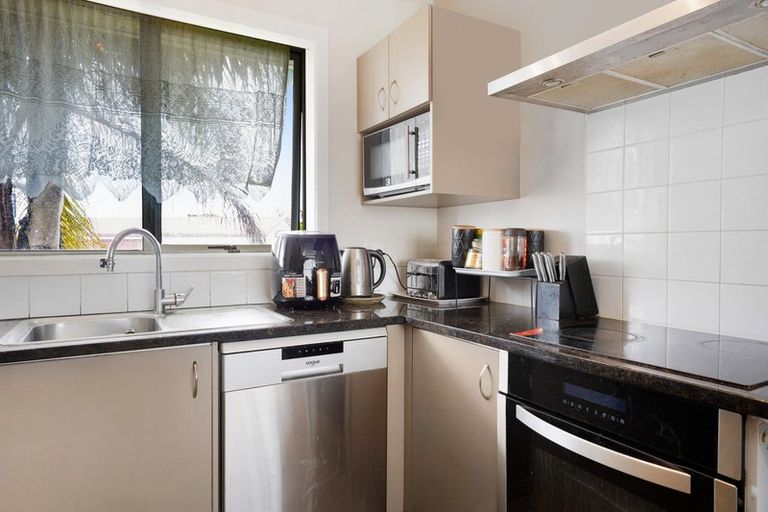 Photo of property in 12 Tiari Place, Mangere East, Auckland, 2024