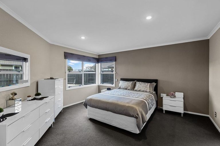 Photo of property in 62 Rosalie Terrace, Kelvin Grove, Palmerston North, 4414