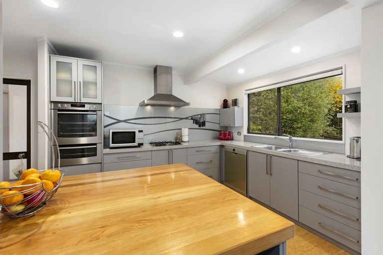 Photo of property in 97 Blue Mountains Road, Pinehaven, Upper Hutt, 5371