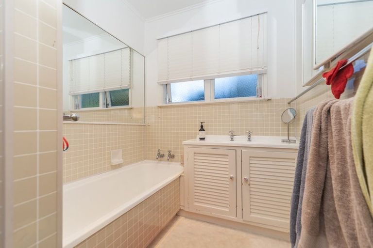 Photo of property in 141 Parkvale Road, Karori, Wellington, 6012