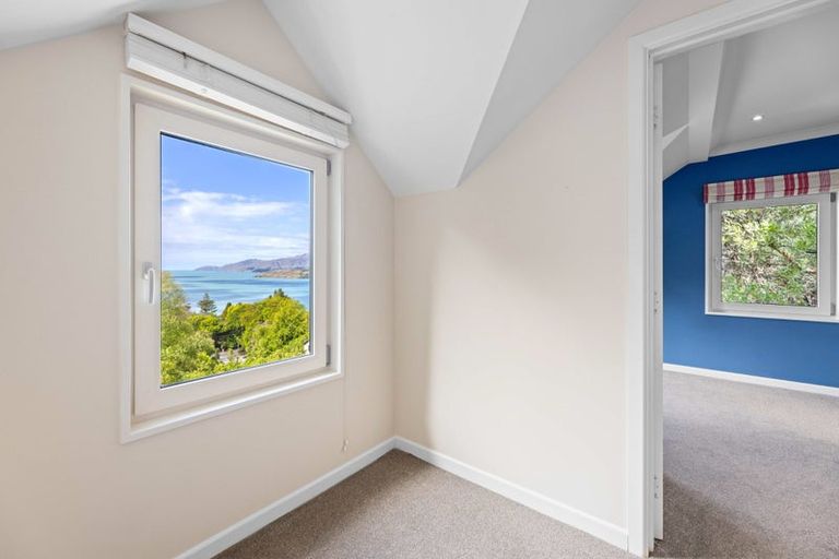 Photo of property in 8 Glas Brae, Governors Bay, Lyttelton, 8971