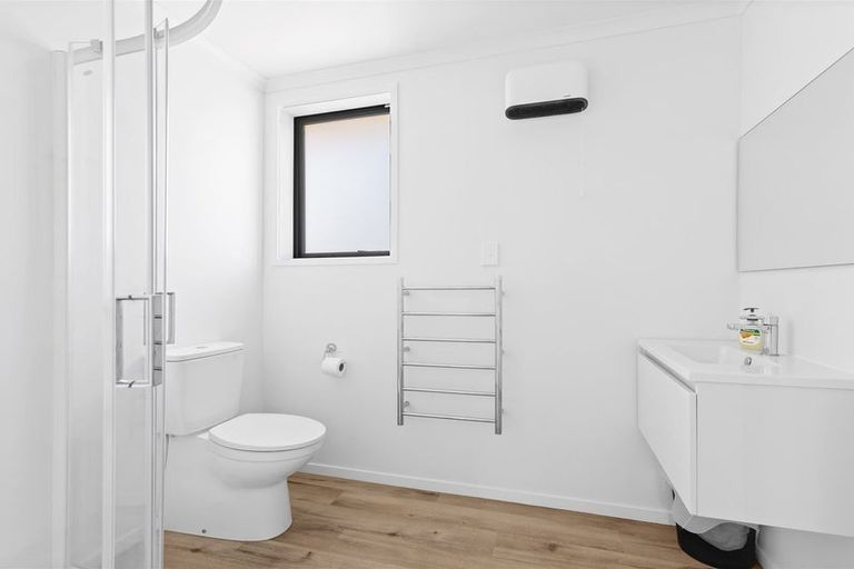 Photo of property in 90 Derby Street, Westport, 7825