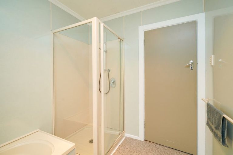 Photo of property in 3 Raymond Street, Bluff, 9814