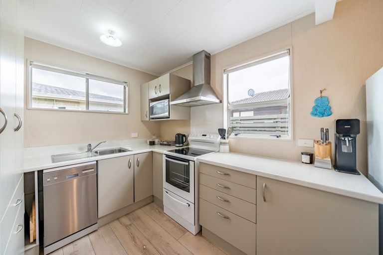 Photo of property in 40a Bauchop Road, Waterloo, Lower Hutt, 5011