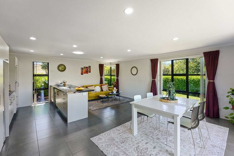 Photo of property in 9 Angus Way, Nikau Valley, Paraparaumu, 5032