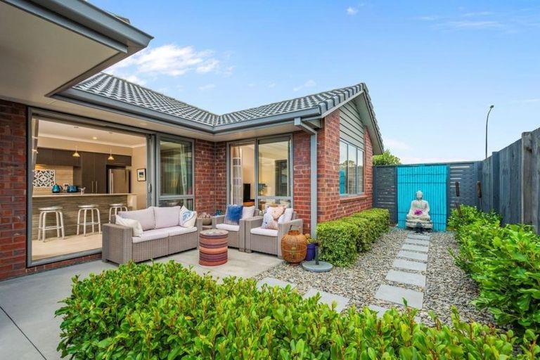 Photo of property in 87 Sandhurst Drive, Papamoa Beach, Papamoa, 3118