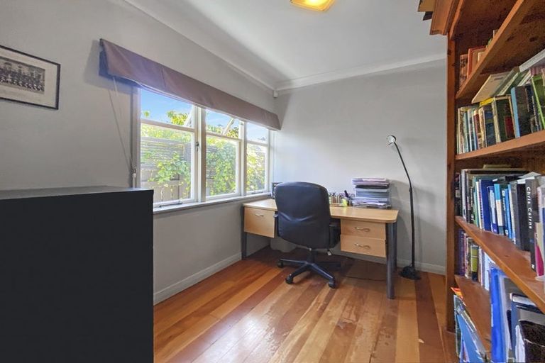 Photo of property in 12 Hector Street, Seatoun, Wellington, 6022