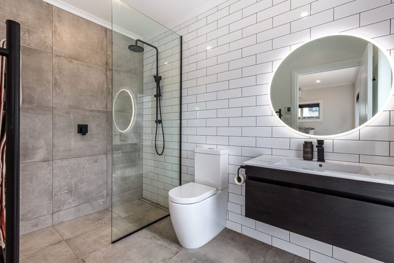 Photo of property in 25 Ken Douglas Drive, Aotea, Porirua, 5024