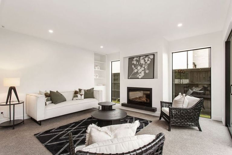 Photo of property in 17a Kirkwood Avenue, Upper Riccarton, Christchurch, 8041