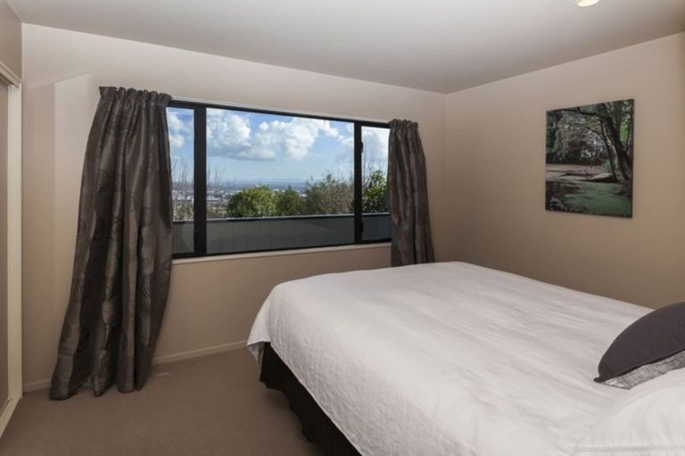 Photo of property in 106 Cannon Hill Crescent, Mount Pleasant, Christchurch, 8081