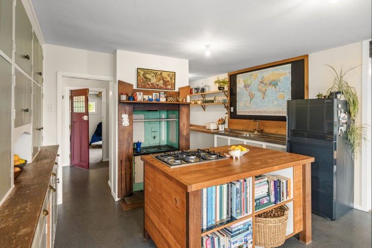 Photo of property in 342 Le Bons Bay Road, Le Bons Bay, Akaroa, 7583