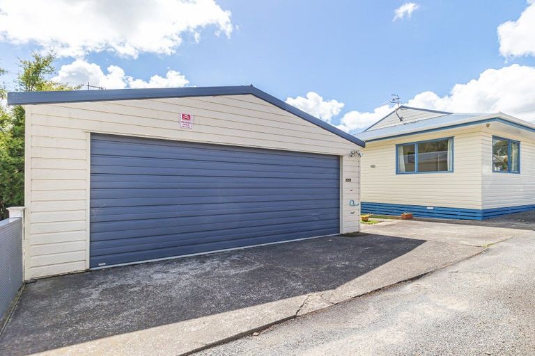 Photo of property in 253a Cambridge Street, Levin, 5510