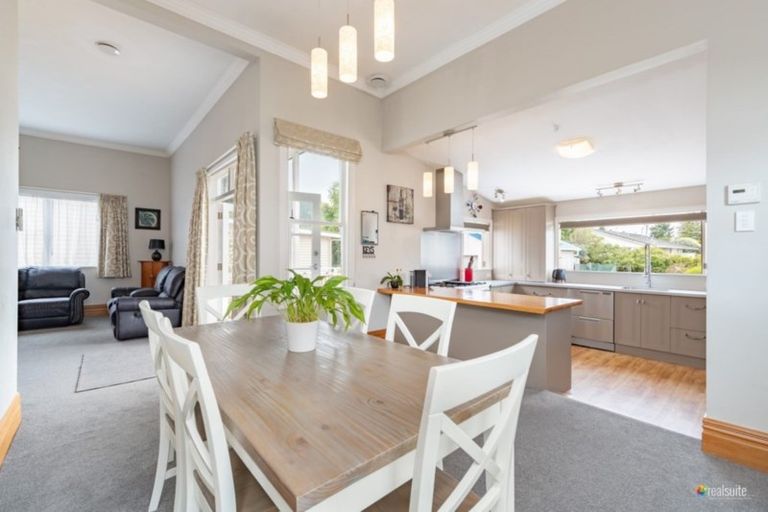 Photo of property in 104 Gibbons Street, Ebdentown, Upper Hutt, 5018