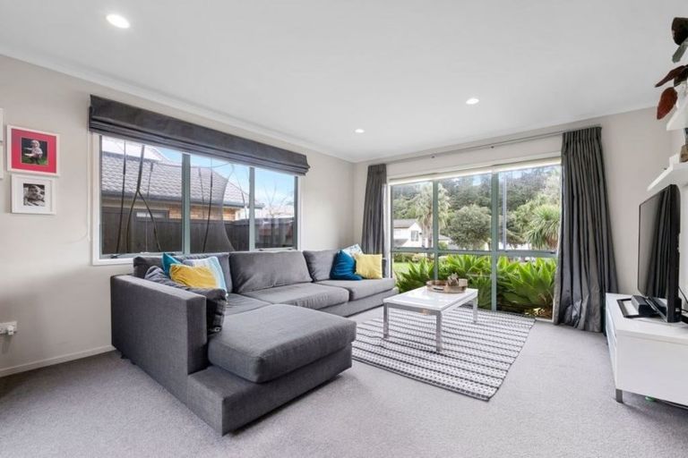 Photo of property in 51 Kristin Lane, Albany, Auckland, 0632