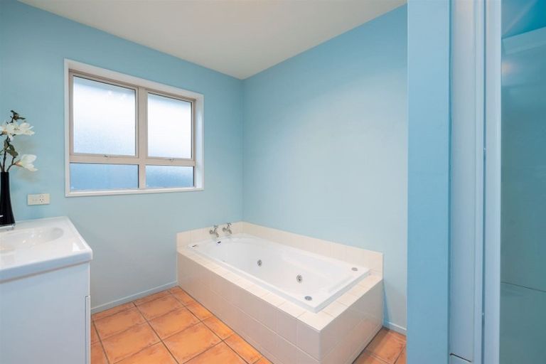 Photo of property in 6 Vangelis Lane, Mairehau, Christchurch, 8013