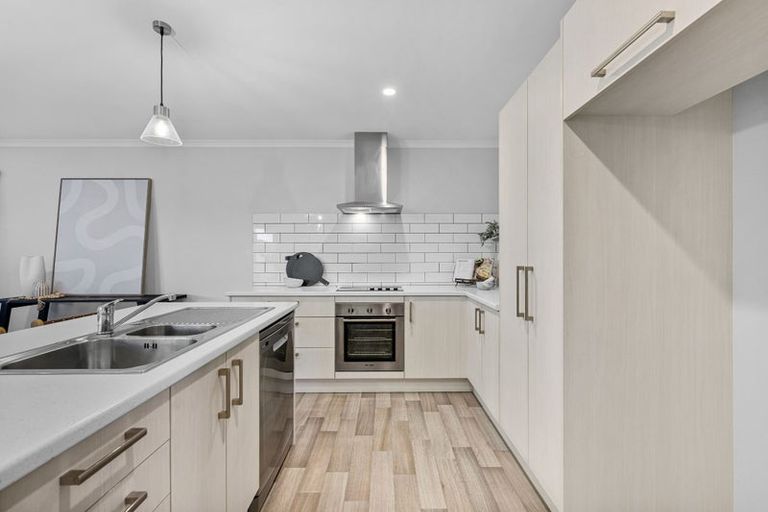 Photo of property in 15 Katrine Drive, Marshland, Christchurch, 8083