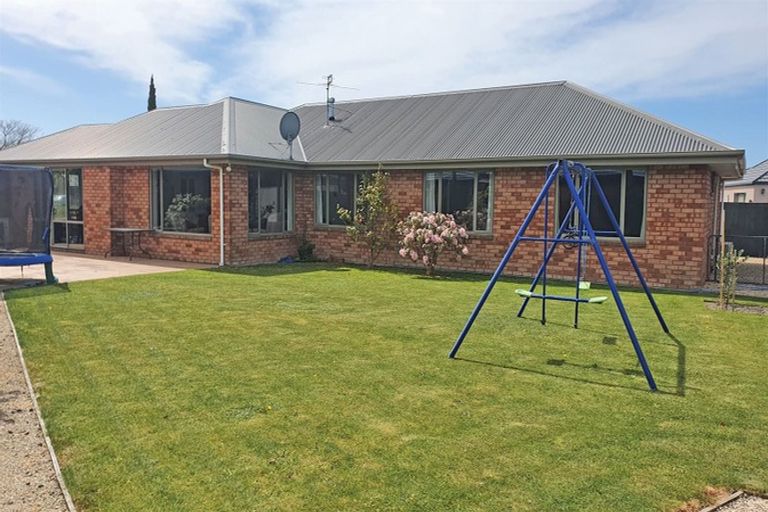 Photo of property in 11 Wyber Place, Kaiapoi, 7630