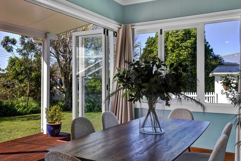 Photo of property in 44 Upjohn Street, Brooklands, New Plymouth, 4310