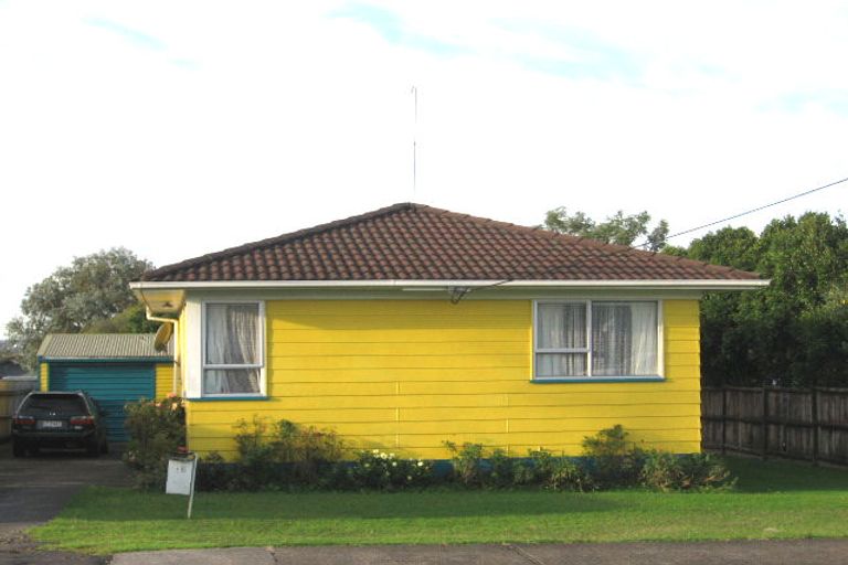 Photo of property in 40 Parrs Cross Road, Henderson, Auckland, 0612