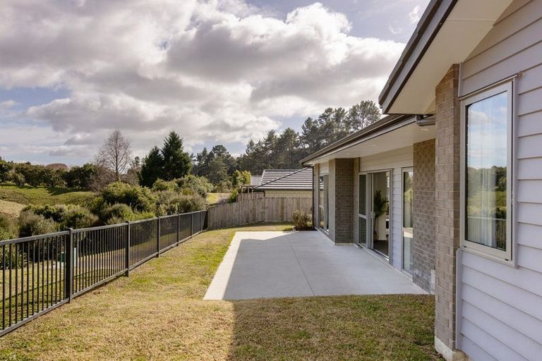 Photo of property in 15 Arohena Court, Ohauiti, Tauranga, 3112