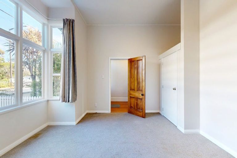 Photo of property in 122 Tinakori Road, Thorndon, Wellington, 6011