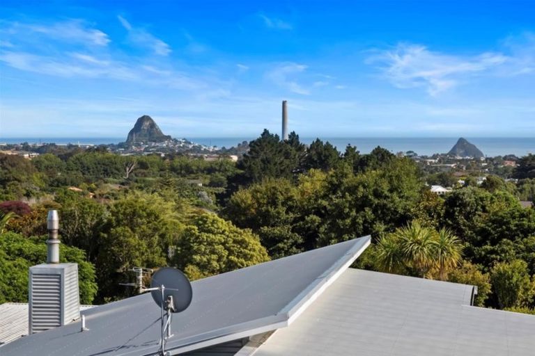 Photo of property in 58b Veale Road, Frankleigh Park, New Plymouth, 4371