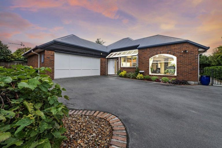 Photo of property in 79 Withells Road, Avonhead, Christchurch, 8042