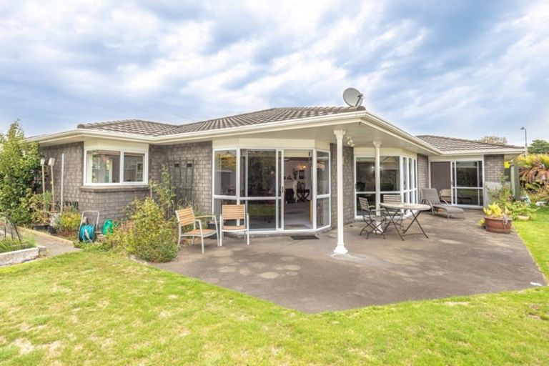 Photo of property in 28 Kakaho Drive, Tawhero, Whanganui, 4501