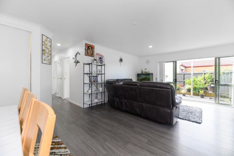 Photo of property in 162 Waitemata Drive, Ranui, Auckland, 0612