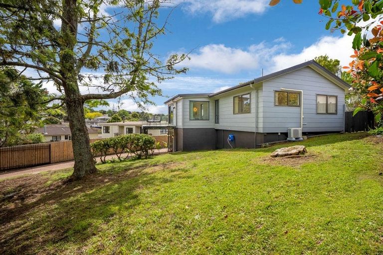 Photo of property in 10 Eagleson Street, Northcross, Auckland, 0632