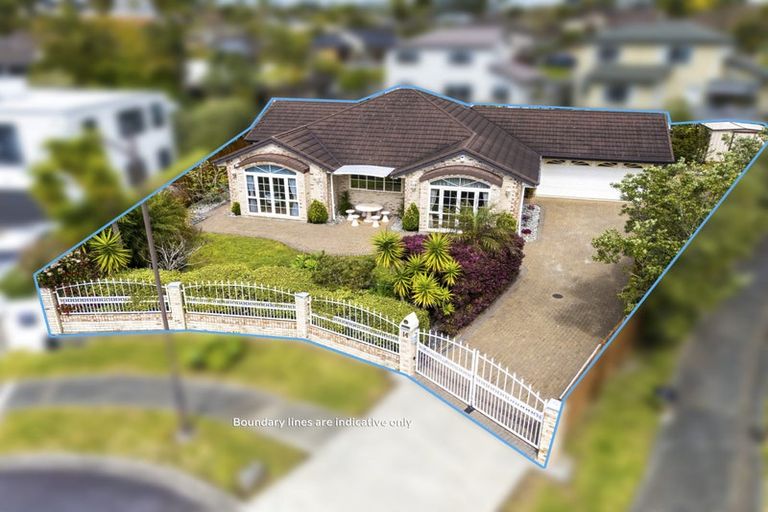 Photo of property in 14 Pittville Place, Henderson, Auckland, 0612