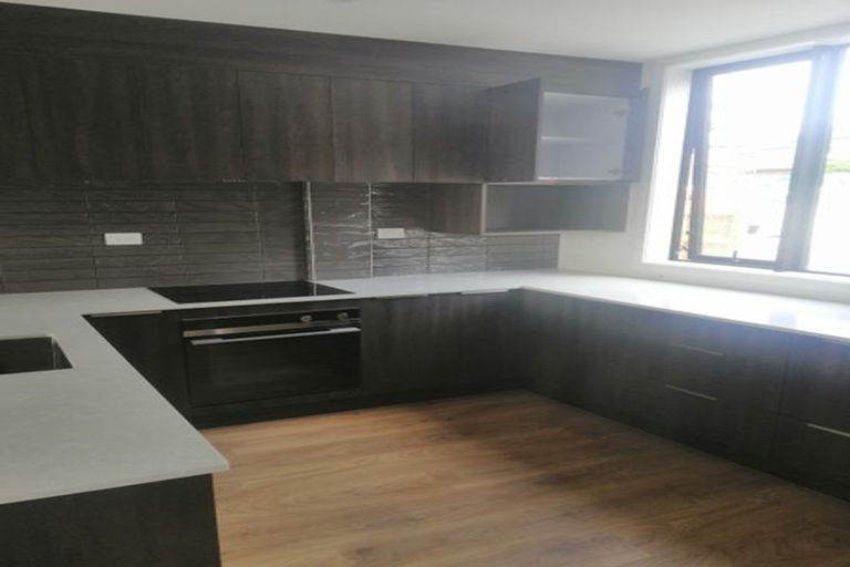 Photo of property in 3/28 Pennant Street, Long Bay, Auckland, 0630