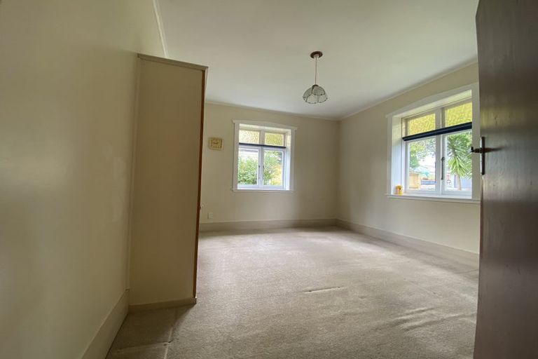 Photo of property in 5 Oak Street, Royal Oak, Auckland, 1023