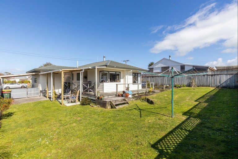 Photo of property in 12 Pratt Street, Waitara, 4320