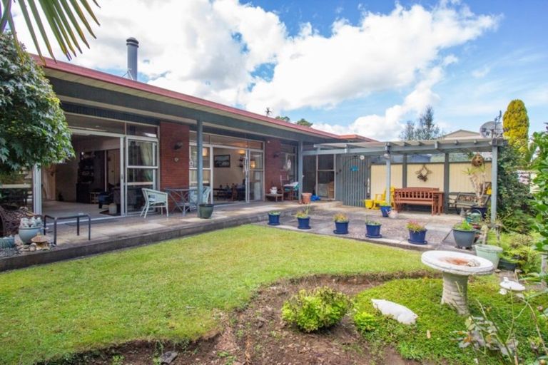 Photo of property in 15 Parkland Crescent, Te Kamo, Whangarei, 0112