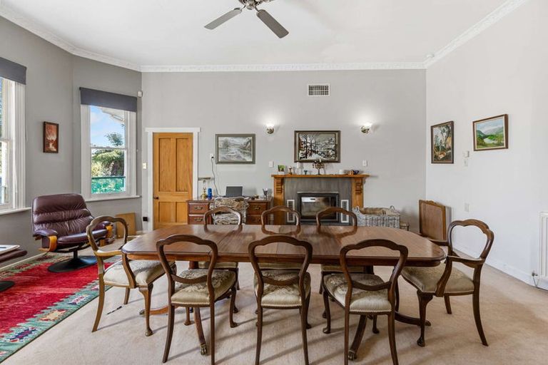 Photo of property in 9 Feltham Street, Hunterville, 4730